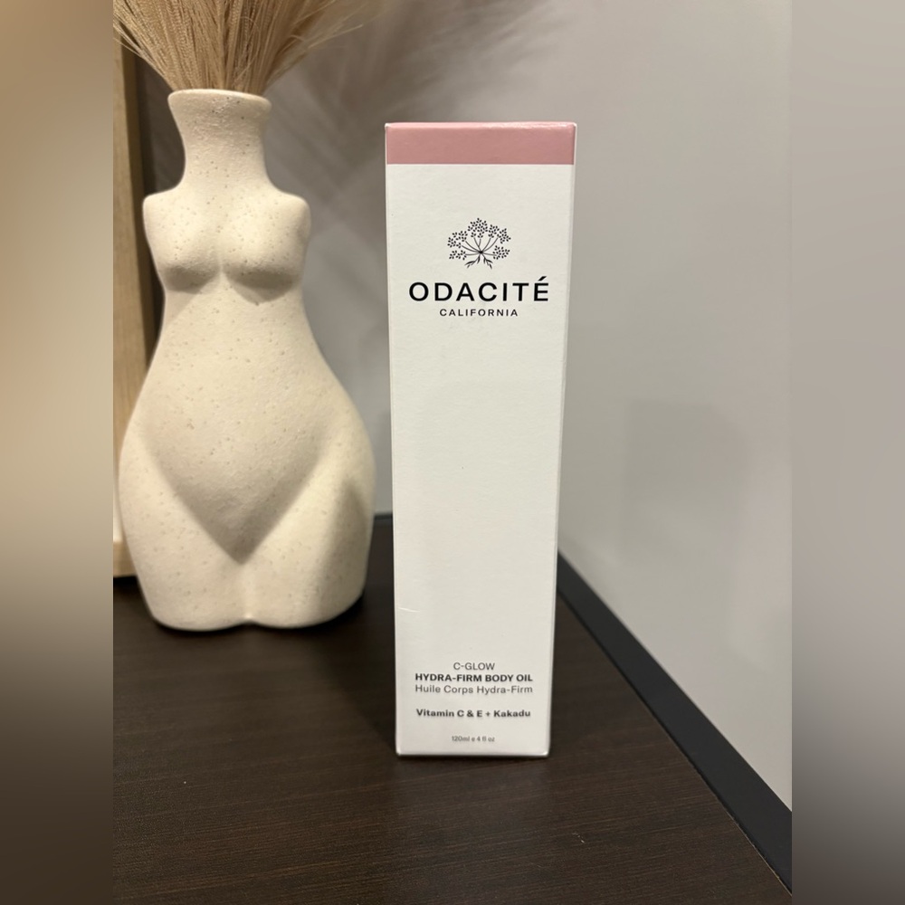 Odacite C-Glow Hydra-Firm Body Oil